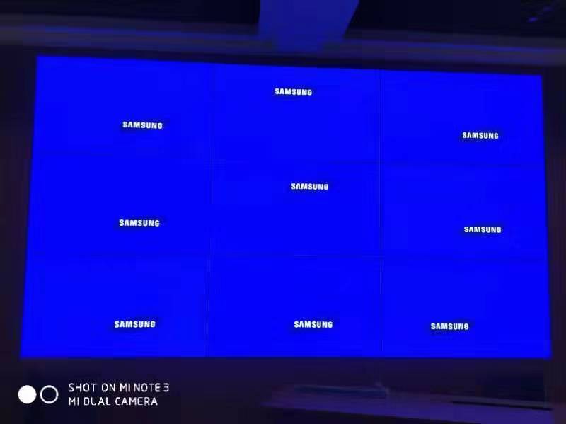 武漢市某大學(xué)55寸3x3液晶拼接屏