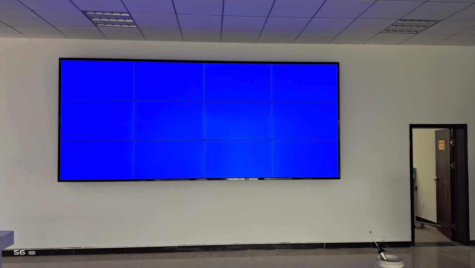 鄂州市某社區(qū)49寸3x4